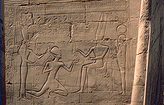 Ramss II recevant ses sceptres du dieu Amon, Nouvel Empire, 19me dynastie